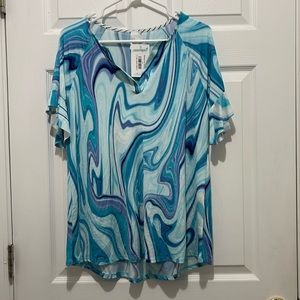 NWT HoneyMe Blue Waves Top